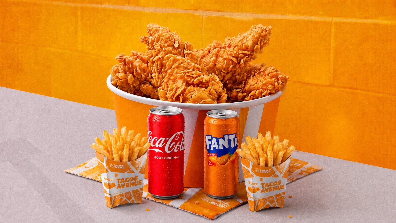 Family Bucket 10 Big Tenders 👨‍👩‍👧‍👦🍗