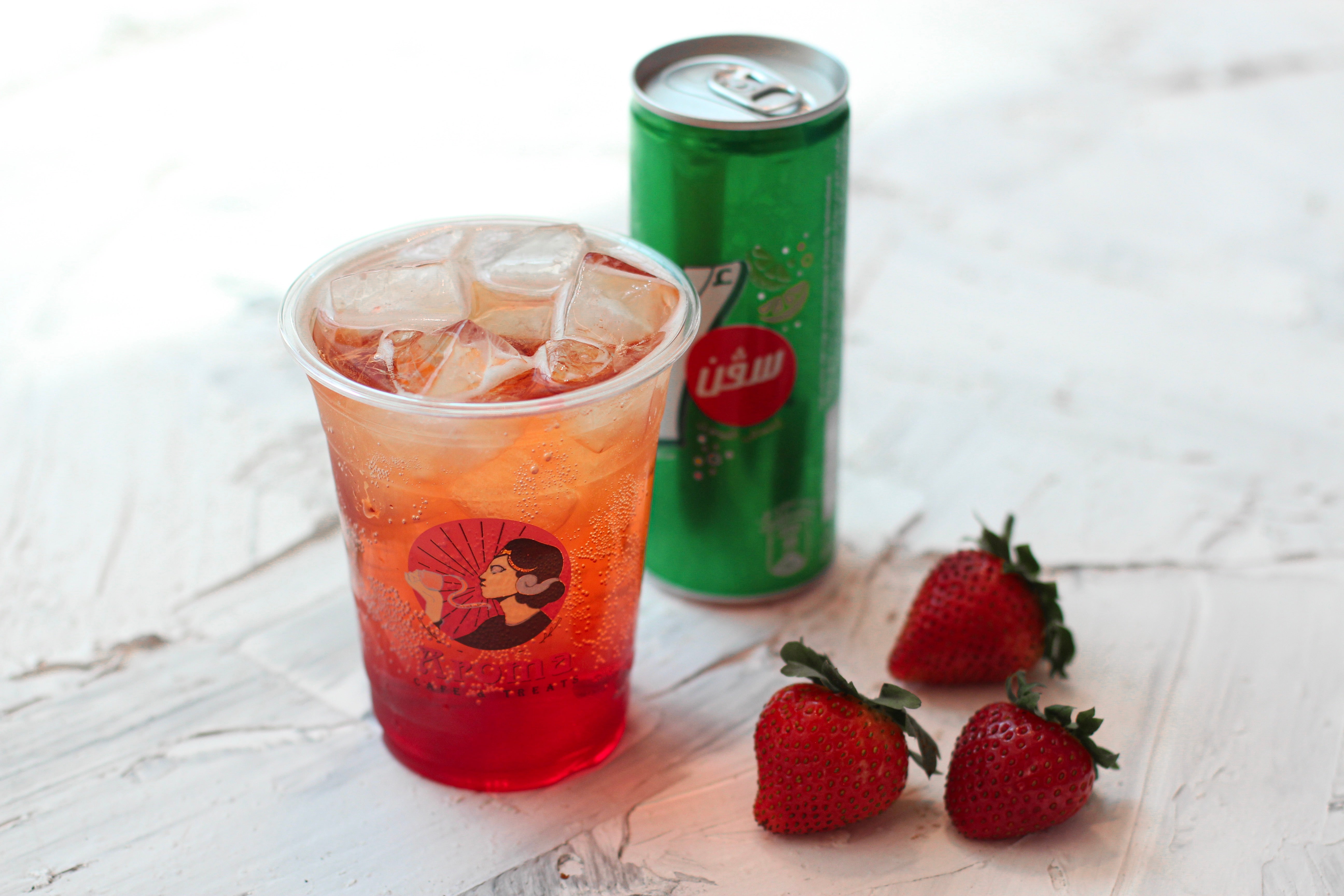7 Up with Concentrated Strawberry Syrup