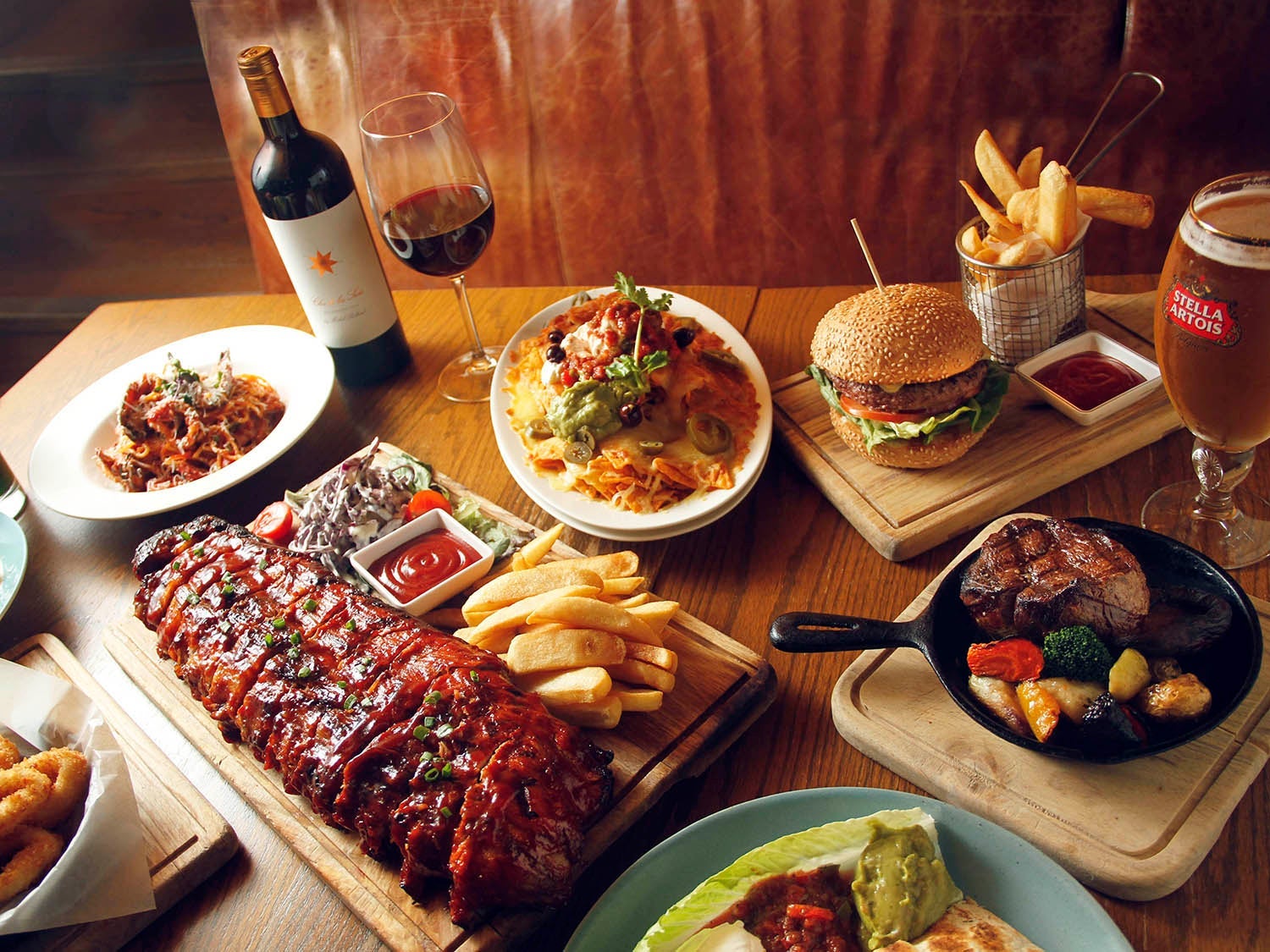 Ollies Bar & Grill delivery from Soho Order with Deliveroo