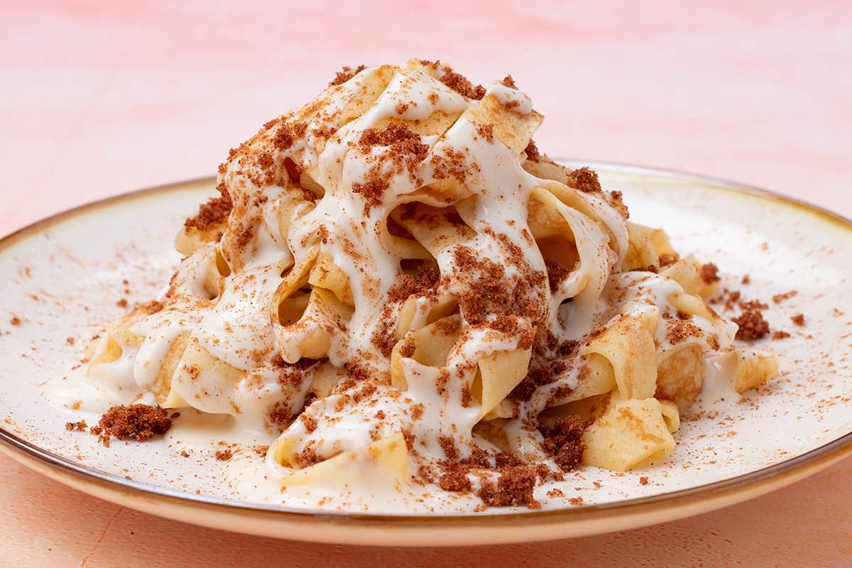 Cinnamon Spiced Spaghetti Crepe