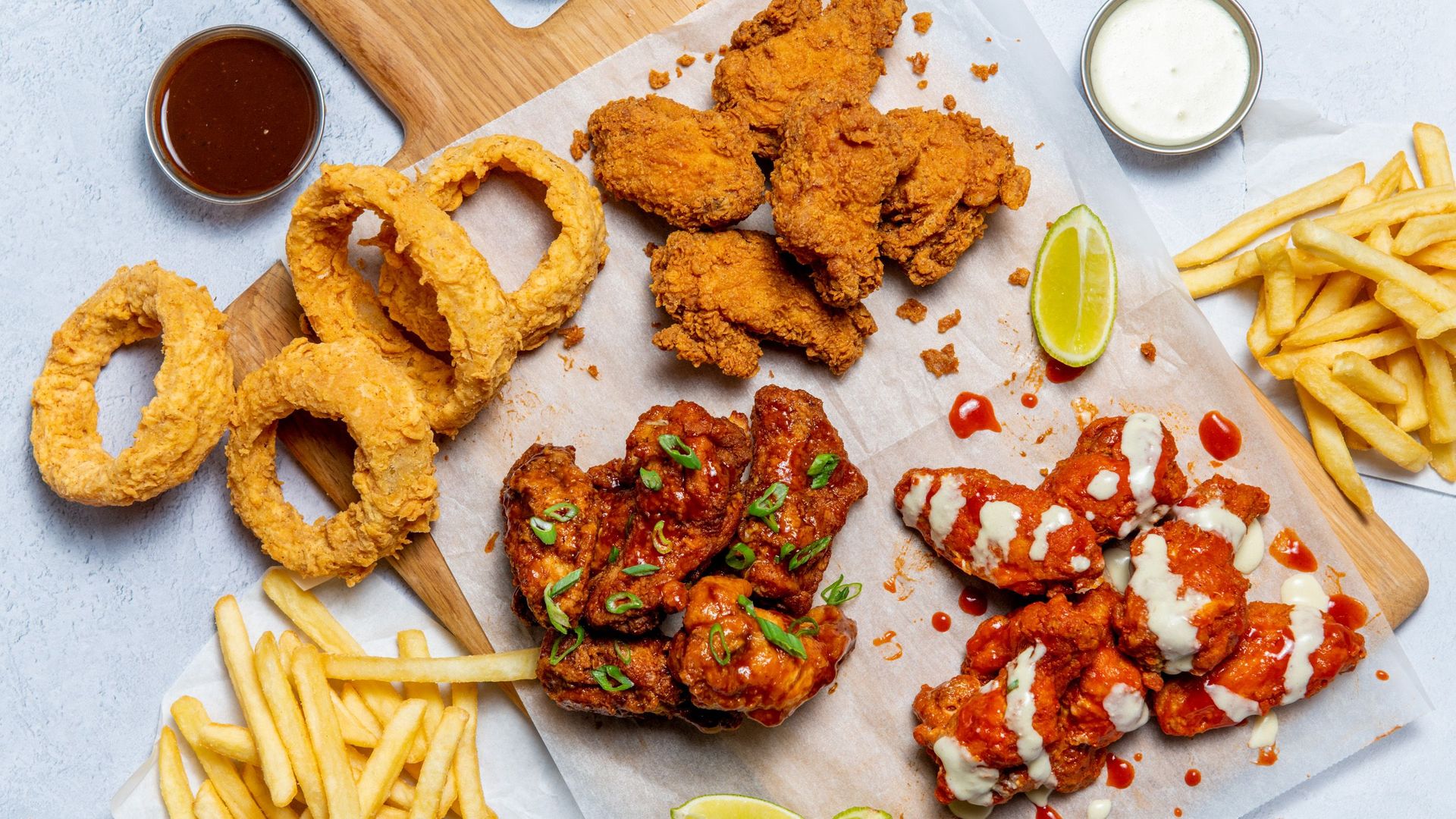 Wing World delivery from Peckham Order with Deliveroo