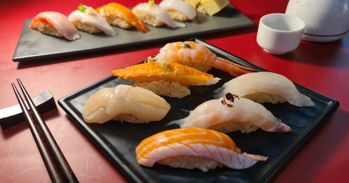 Sushi Roll Set Salmon Eel Cheese Tobiko Caviar Scrambled Eggs