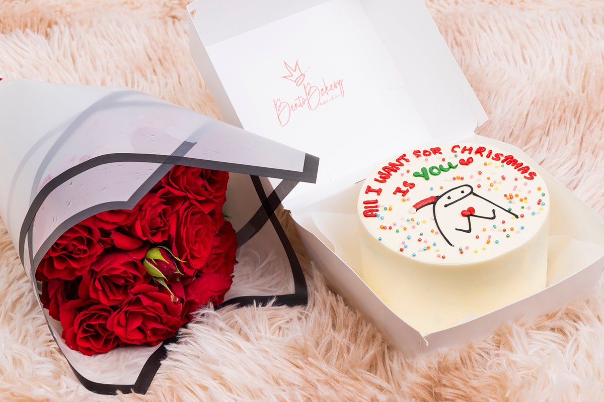 Special Christmas Cake with Flowers