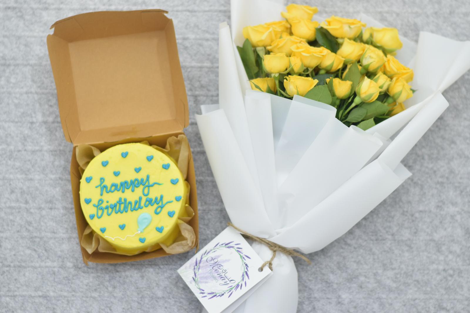 Hb Yellow Cake With Yellow Roses