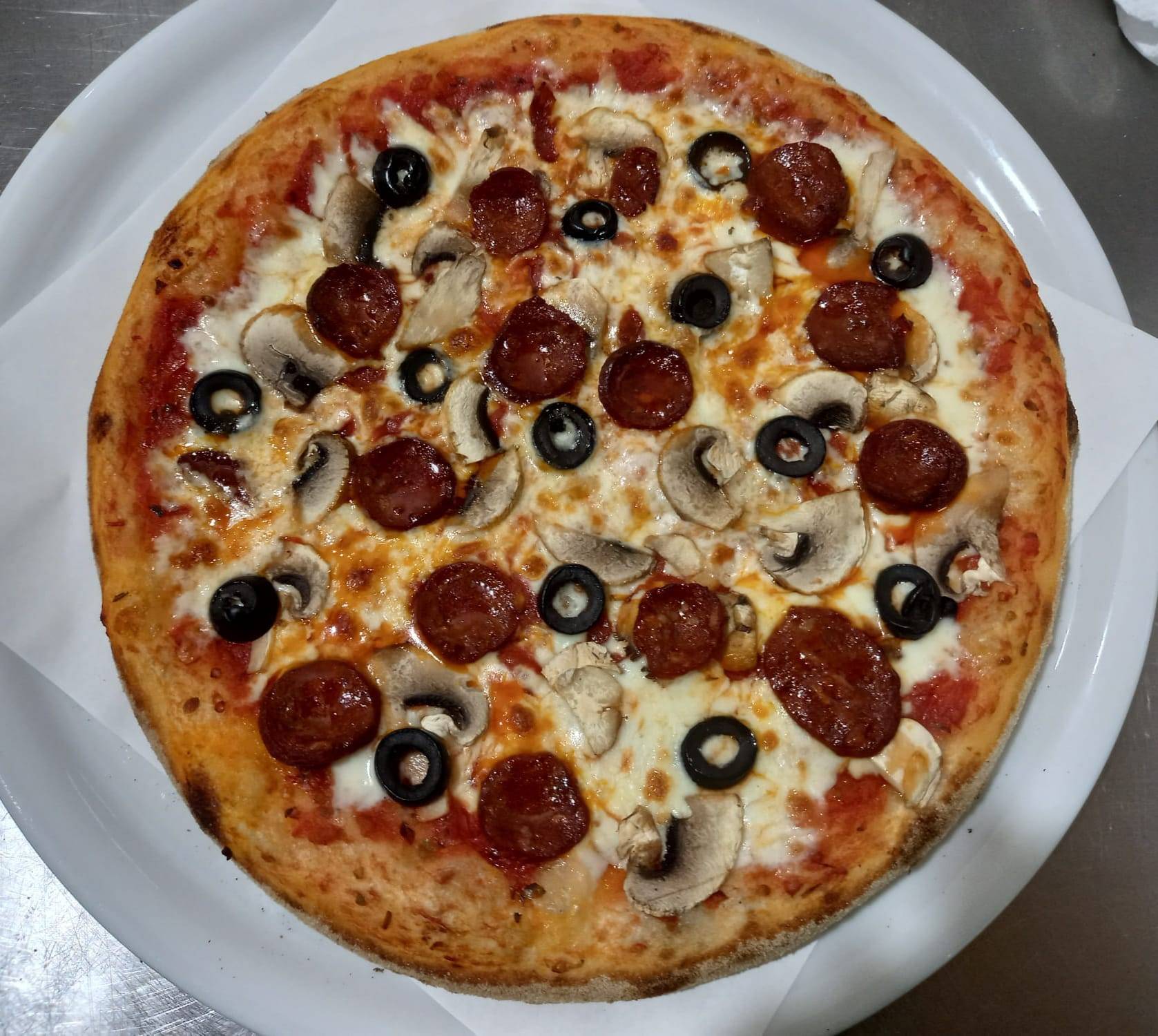 Pizza regina 🍕🧀🫑