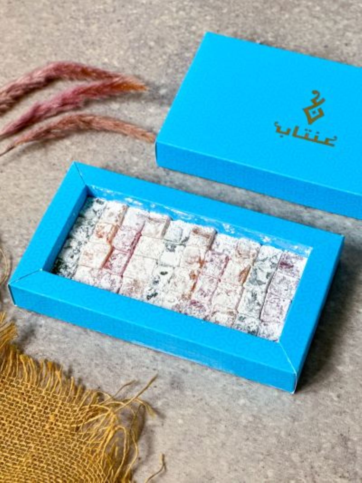 Small box Mixed delight with rose, lemon and apple