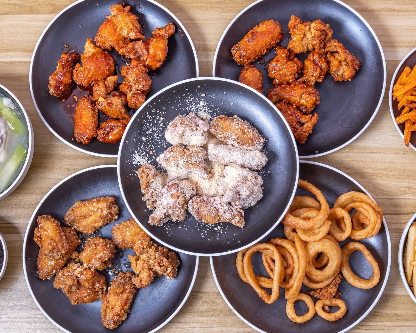 炸雞兄弟 Chicken Brothers delivery from Chai Wan Order with Deliveroo
