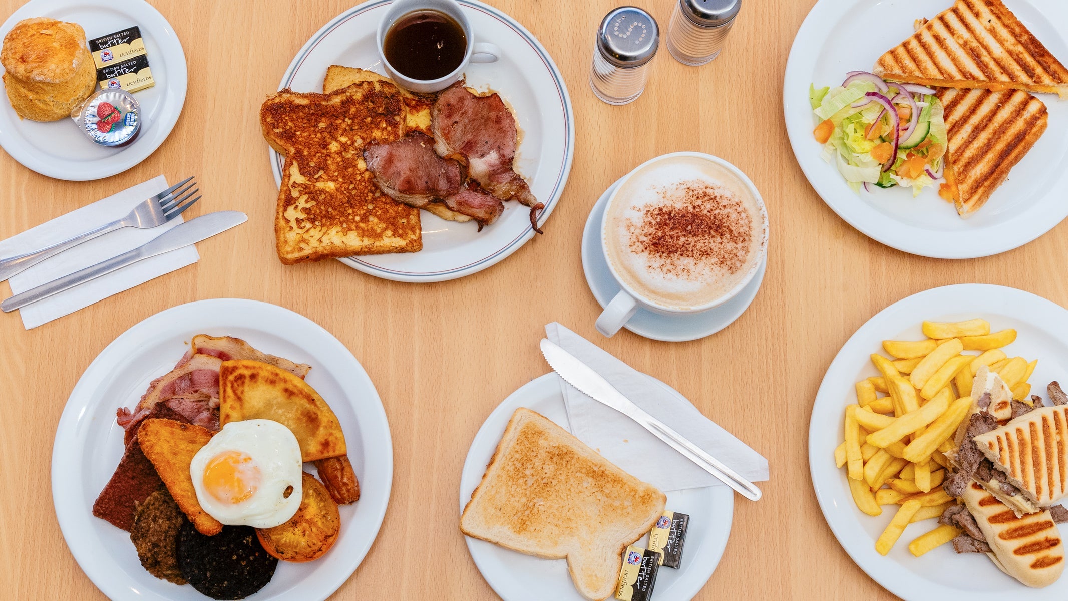 Cafe Trio delivery from Falkirk Order with Deliveroo