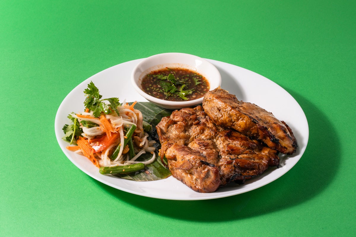 Kai yang (grilled chicken).