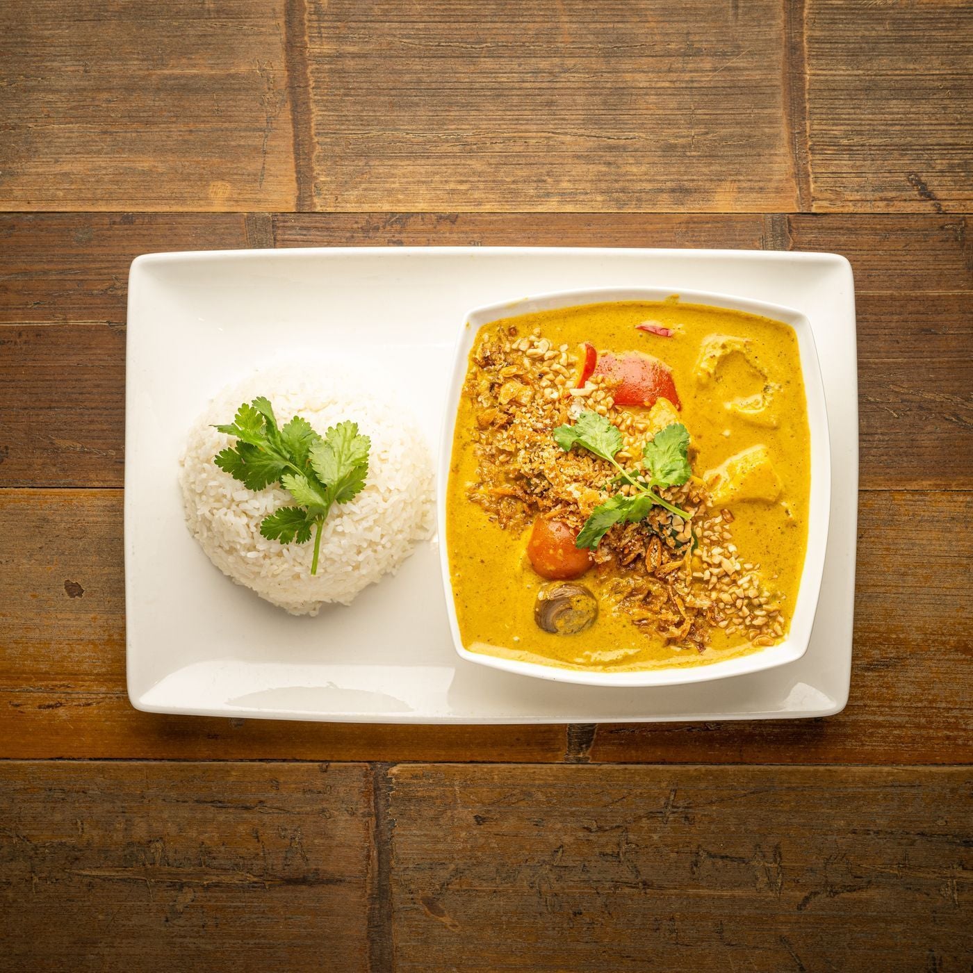 Classic vegan chicken curry