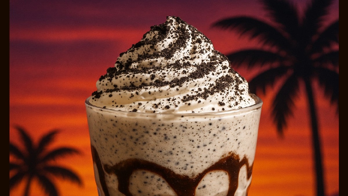 DC Shake® Cookie & Cream