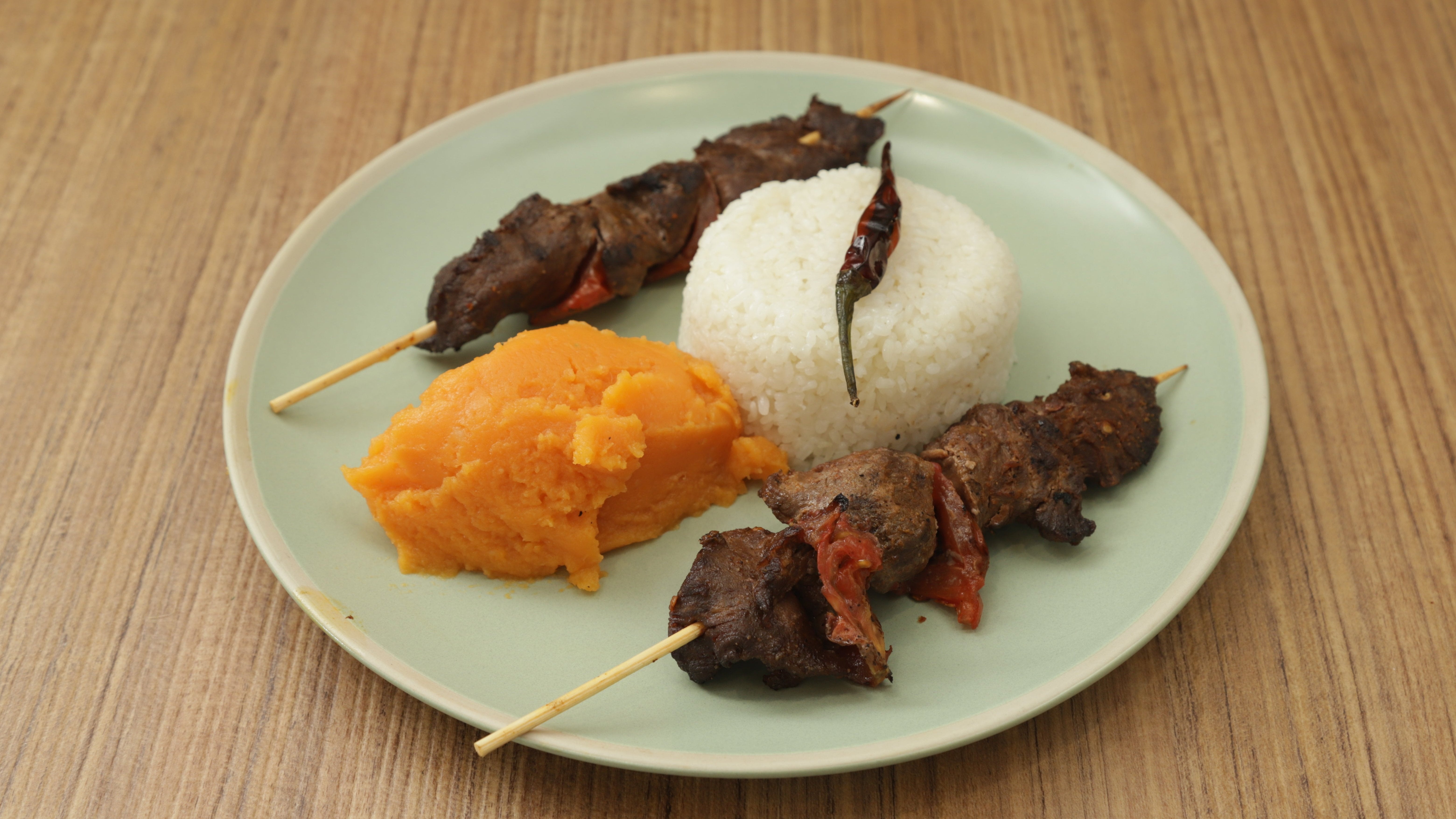 Tanti Michou (2 Brochettes de Boeuf Marinées )🥩🌋