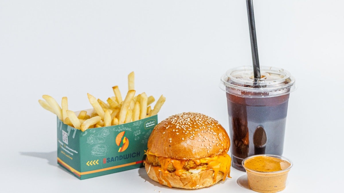 Gar Chicken Burger Meal