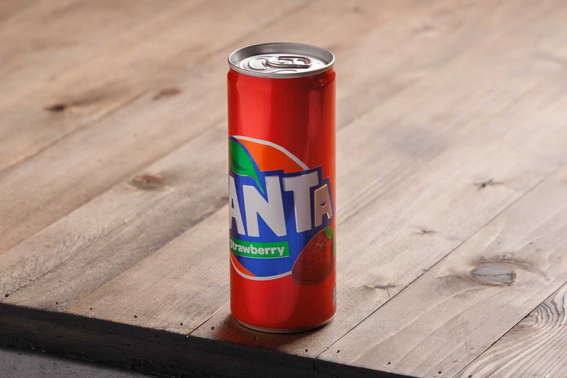 Fanta Strawberry