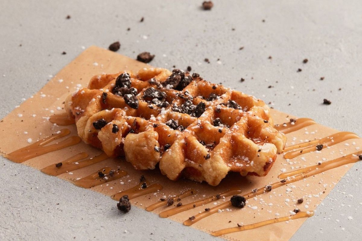 Salted Caramel & Oreo Waffle