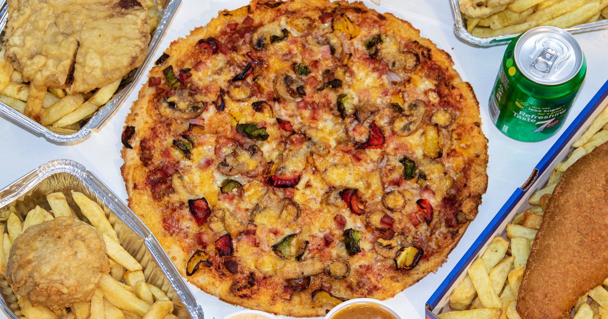 Luciano's delivery from Middle Glanmire Rd Order with Deliveroo