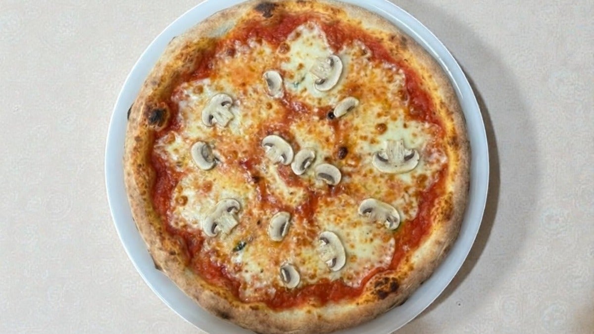 Pizza Funghi