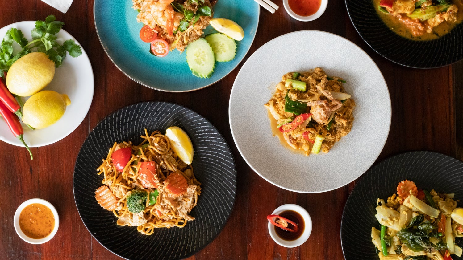 Royal Thai Restaurant delivery from King's Cross Order with Deliveroo