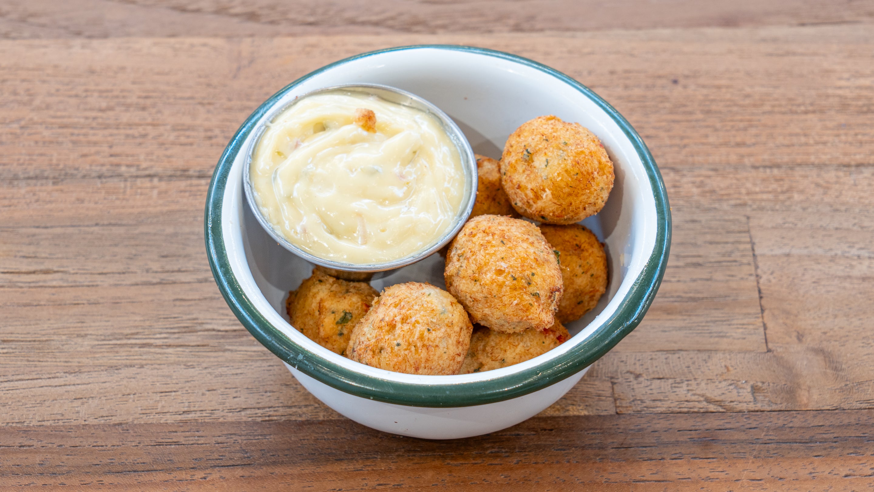 Falafels & sauce tahini