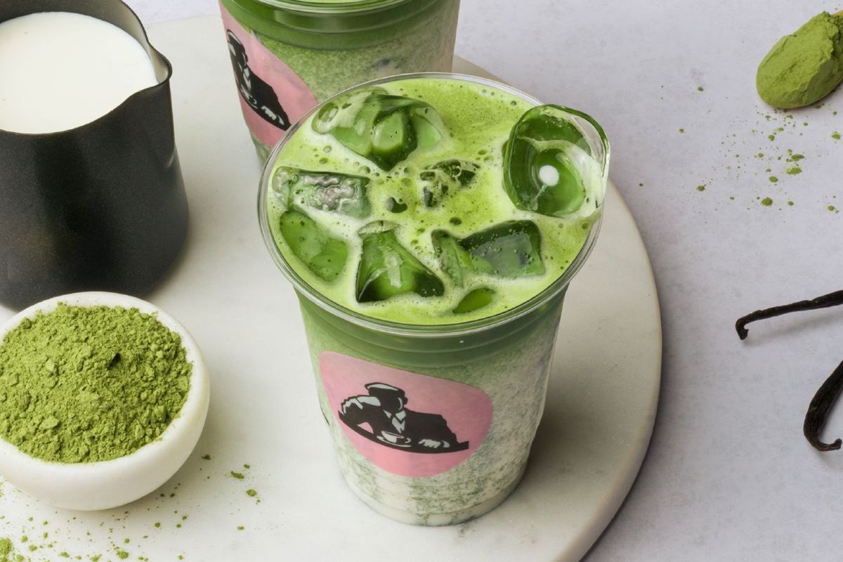 Iced Vanilla Matcha Latte 16oz
