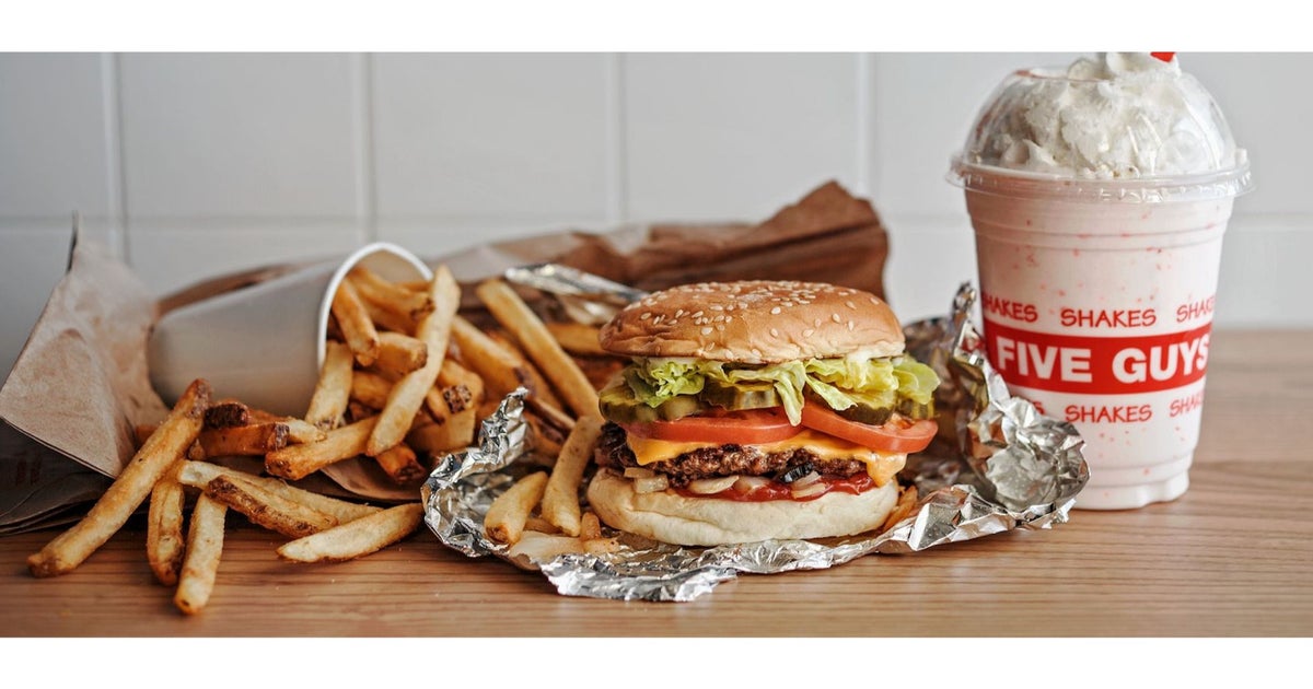Five Guys AMT Almana Twin Towers delivery from Fereej bin Mahmood 3