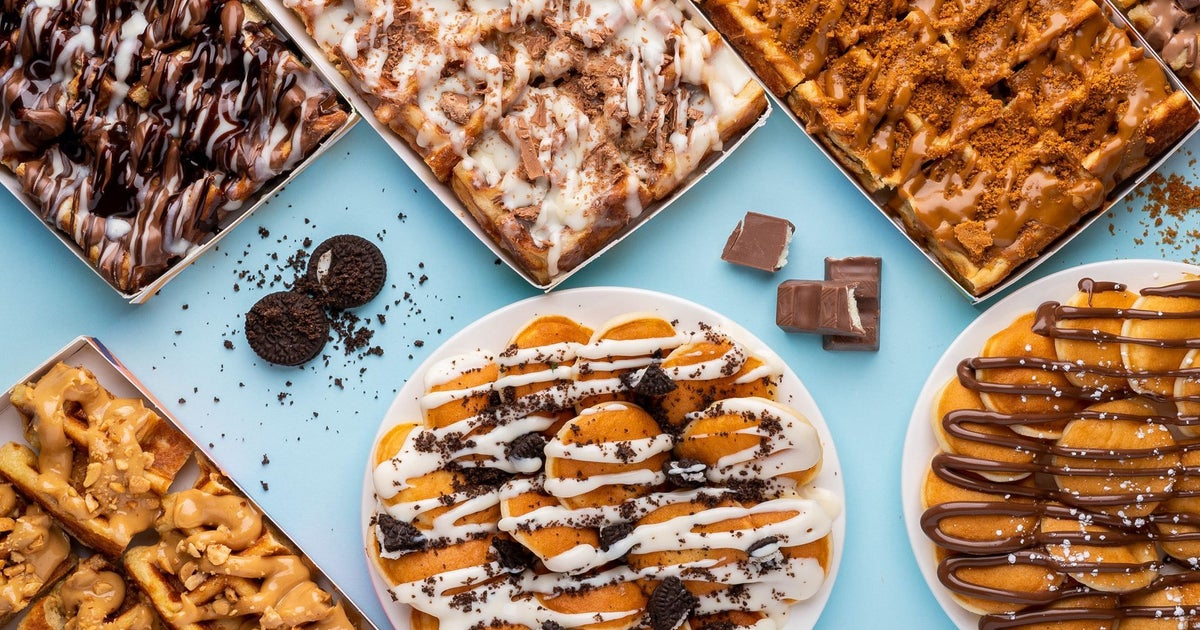 مينيمي وافلز MiniMe Waffles Mini Dutch Pancakes The 9 Tower