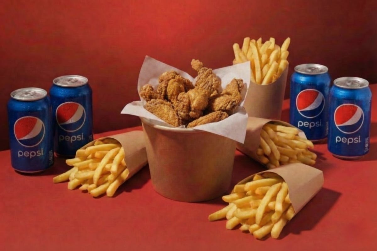 Bucket Mix Maxi (6 Wings + 12 Tenders +4 Frites+🥤🥤🥤🥤)