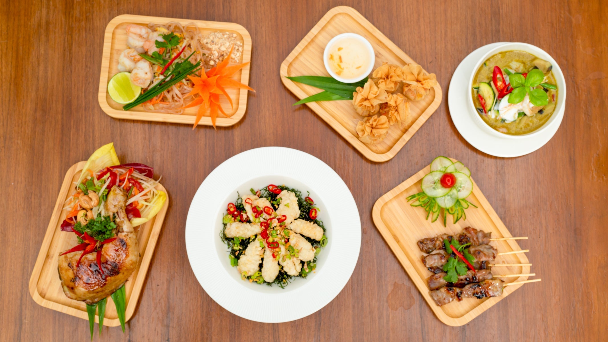 Toong Tong Thai delivery from Putney Order with Deliveroo