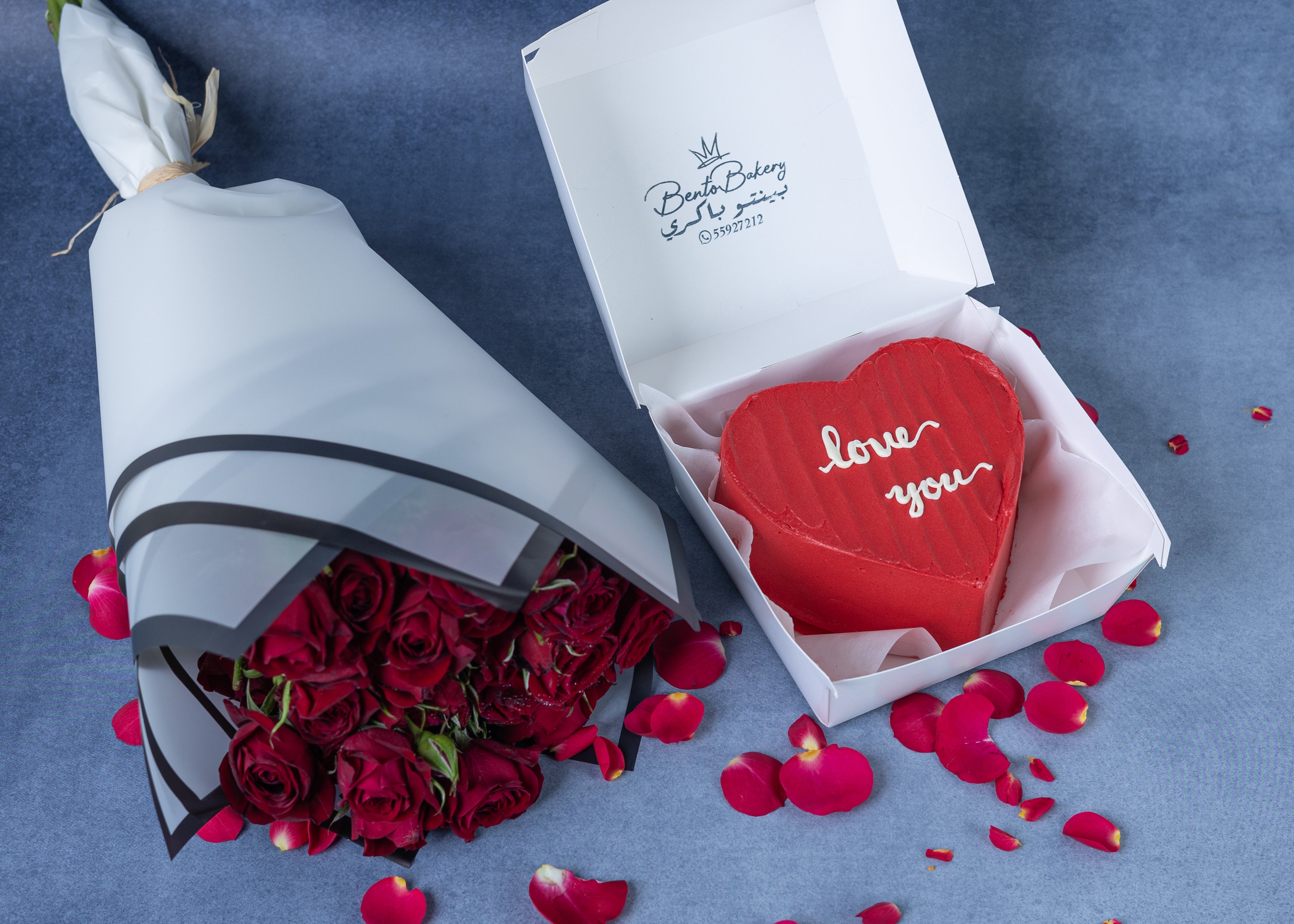 Heart Shape Love U Cake With Roses