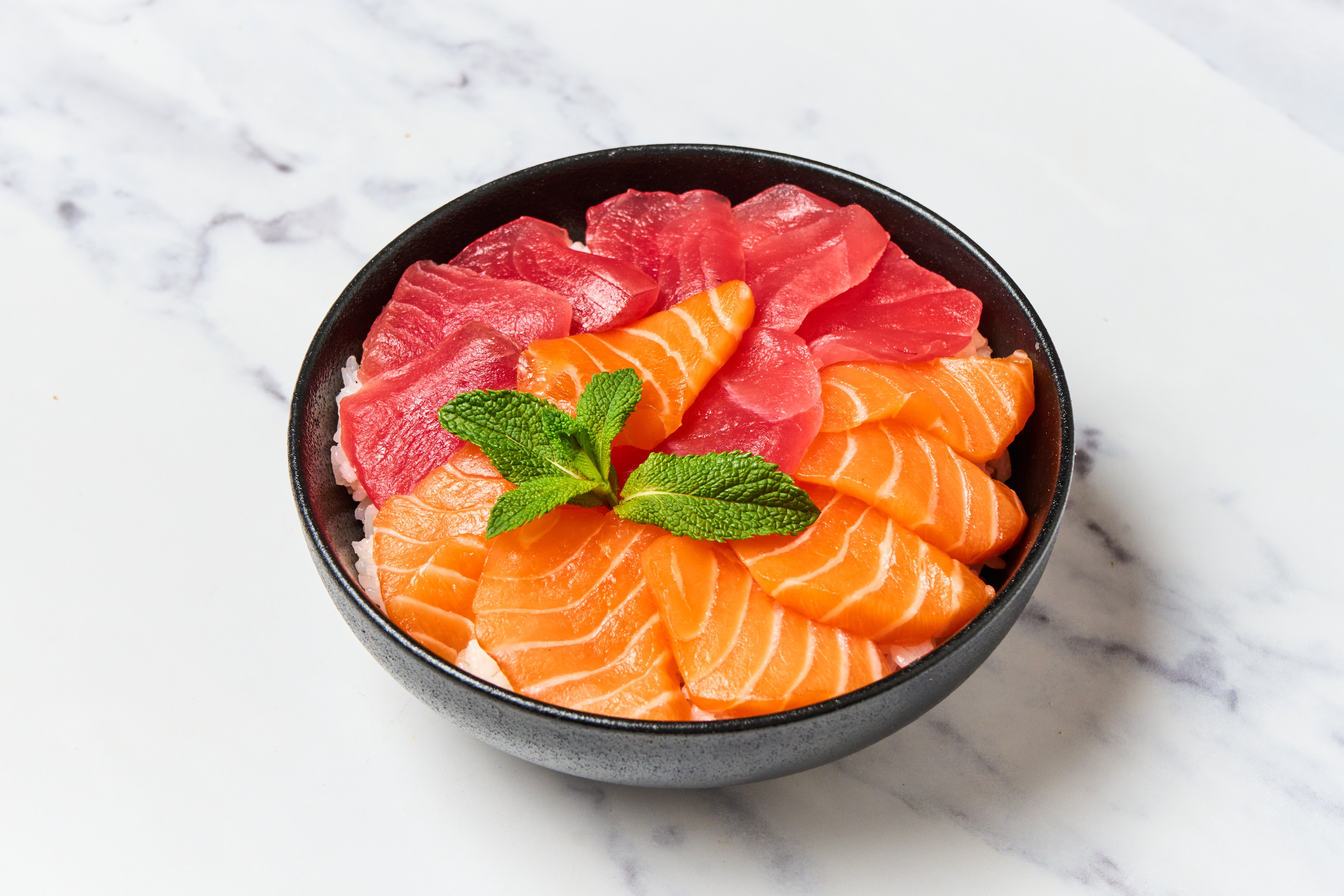 Chirashi, saumon thon