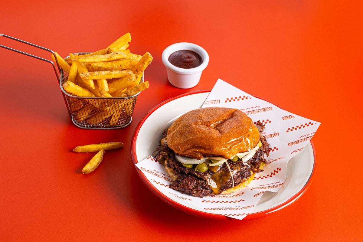 ✅ Menu Classic → 🍔 + 🍟 + 🥤
