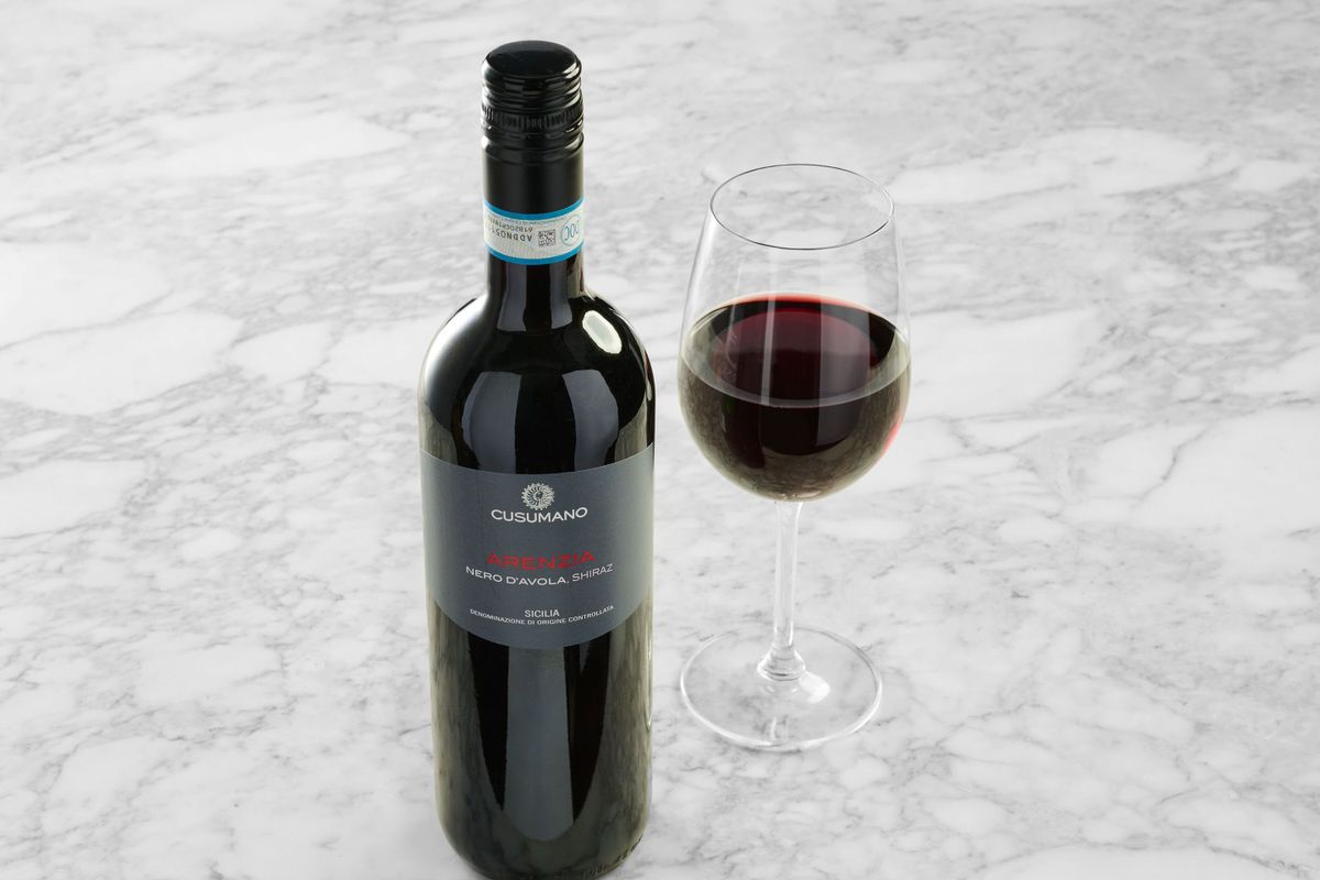 Nero d'Avola Shiraz D.O.C (750ml) Sicily, Italy