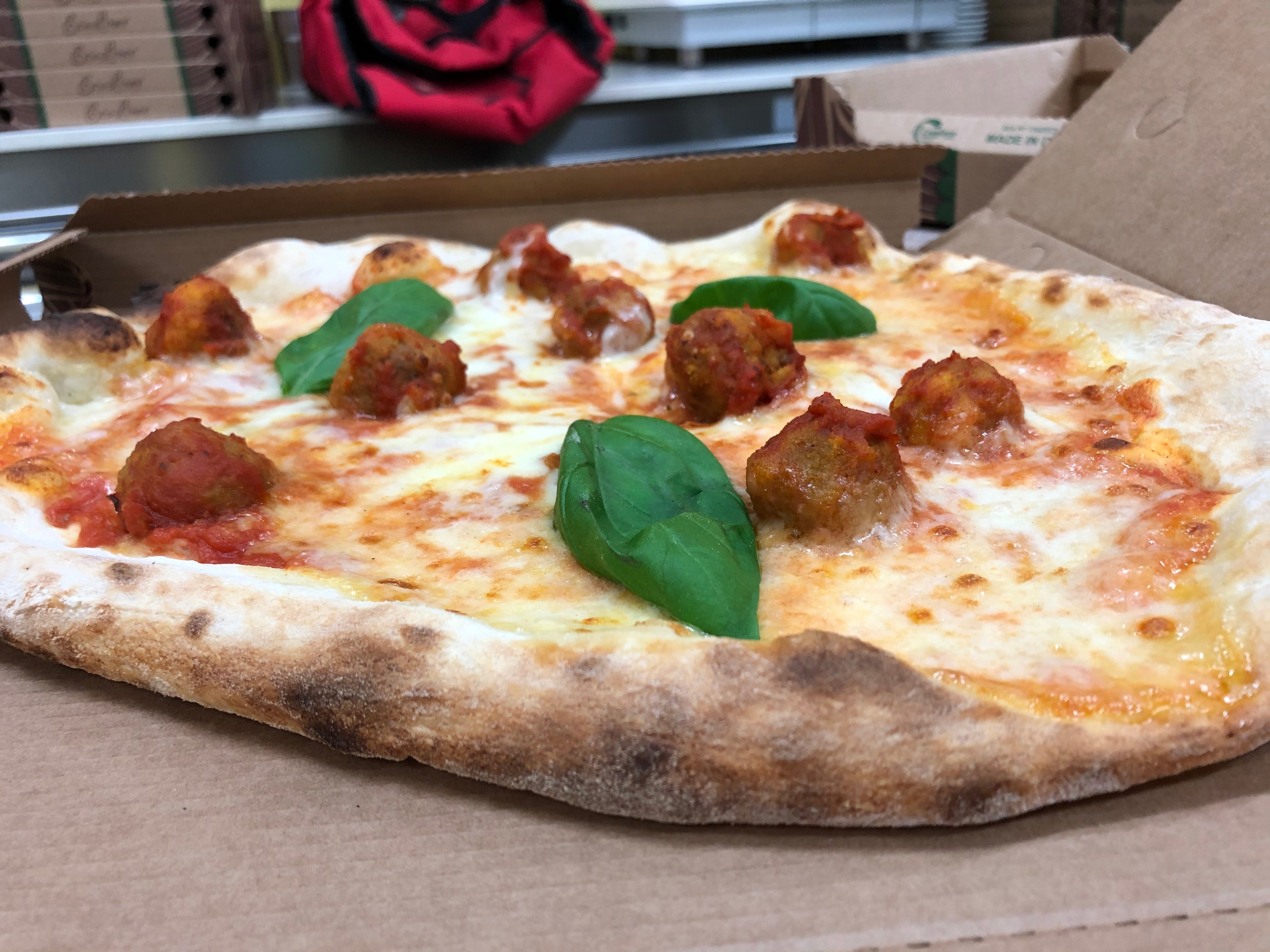 Pizzeria Il Sole Di Tramonti consegna in zona Cantù centro - Ordina su  Deliveroo