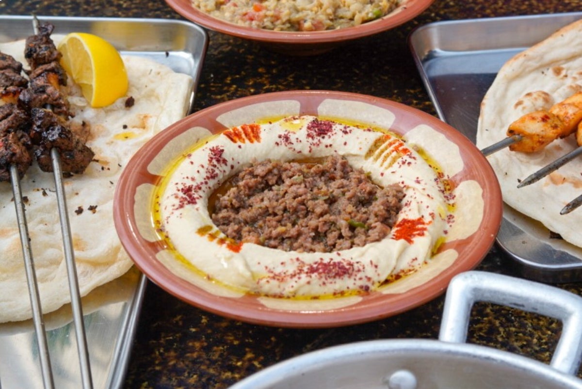 Hummus with Meat
