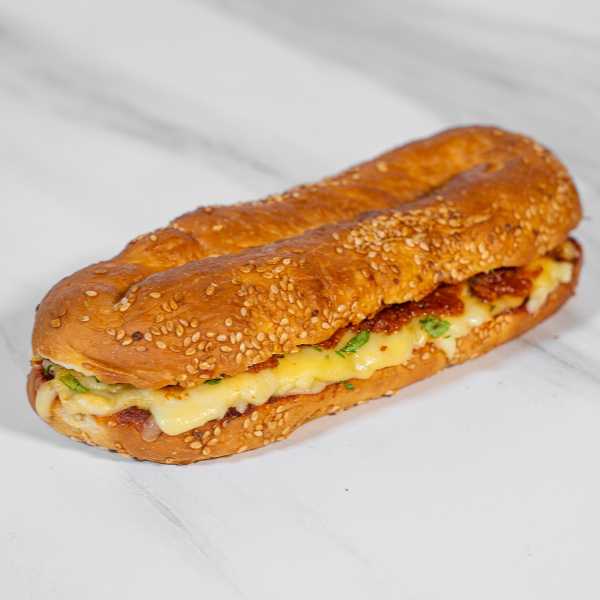 Sundried Tomato & Mix Cheese Simit
