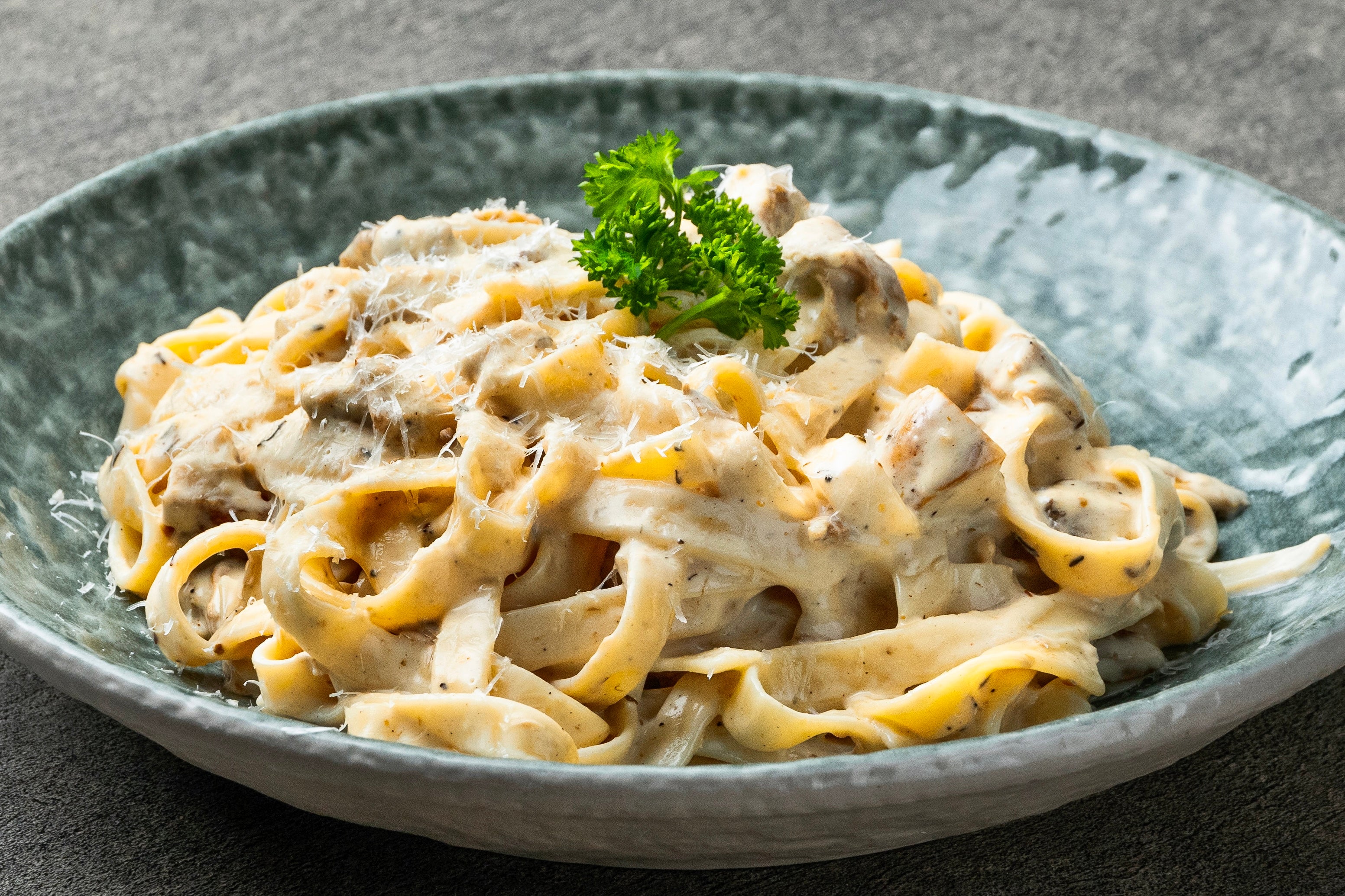 Al Pollo E Funghi Pasta