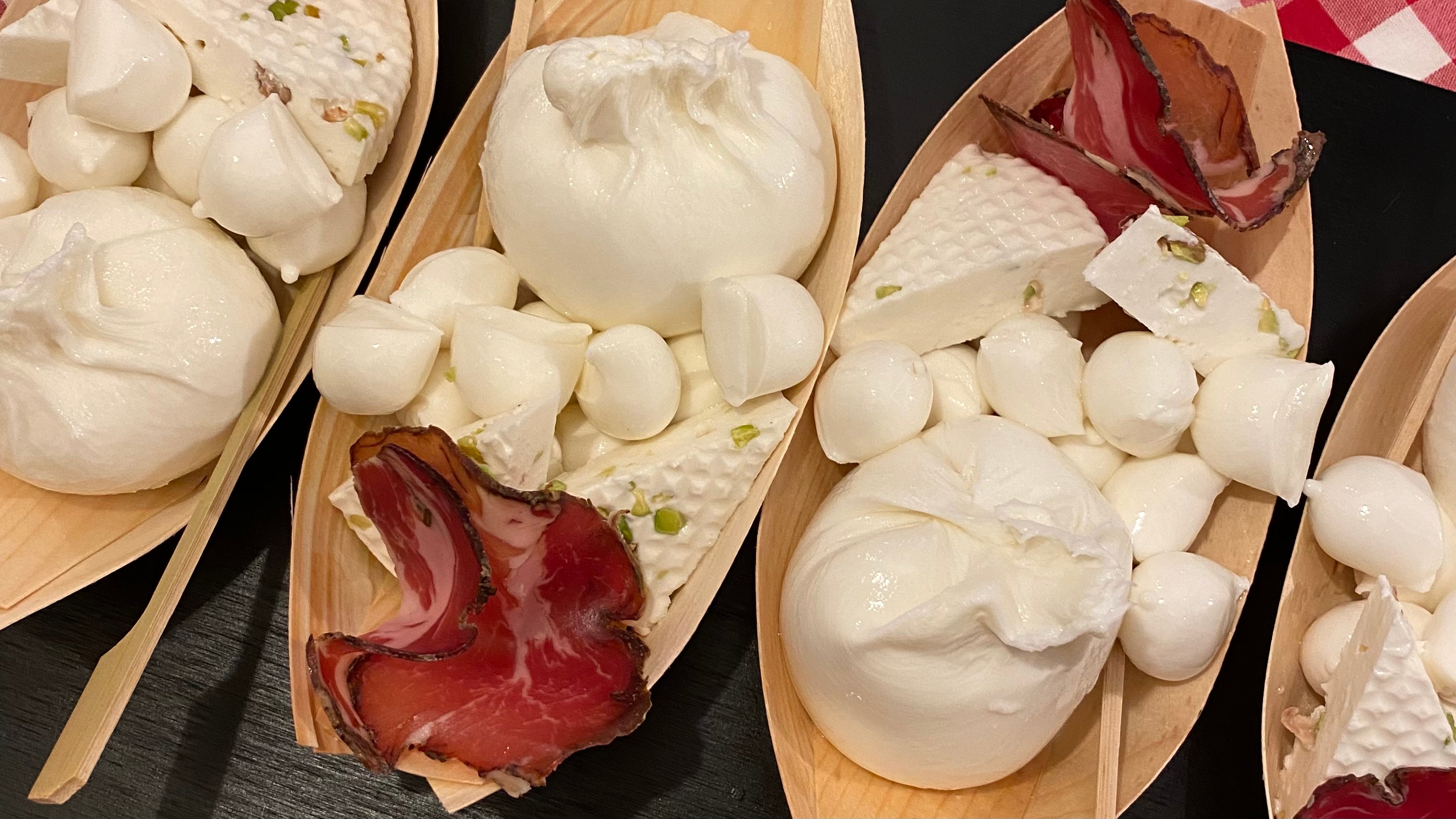 Burrateria Caseificio del Capo delivery from Casarano Order with