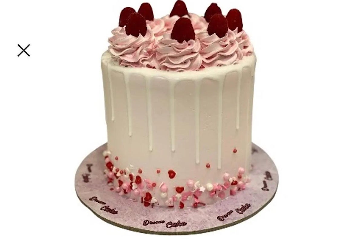 Red berry milted cake
