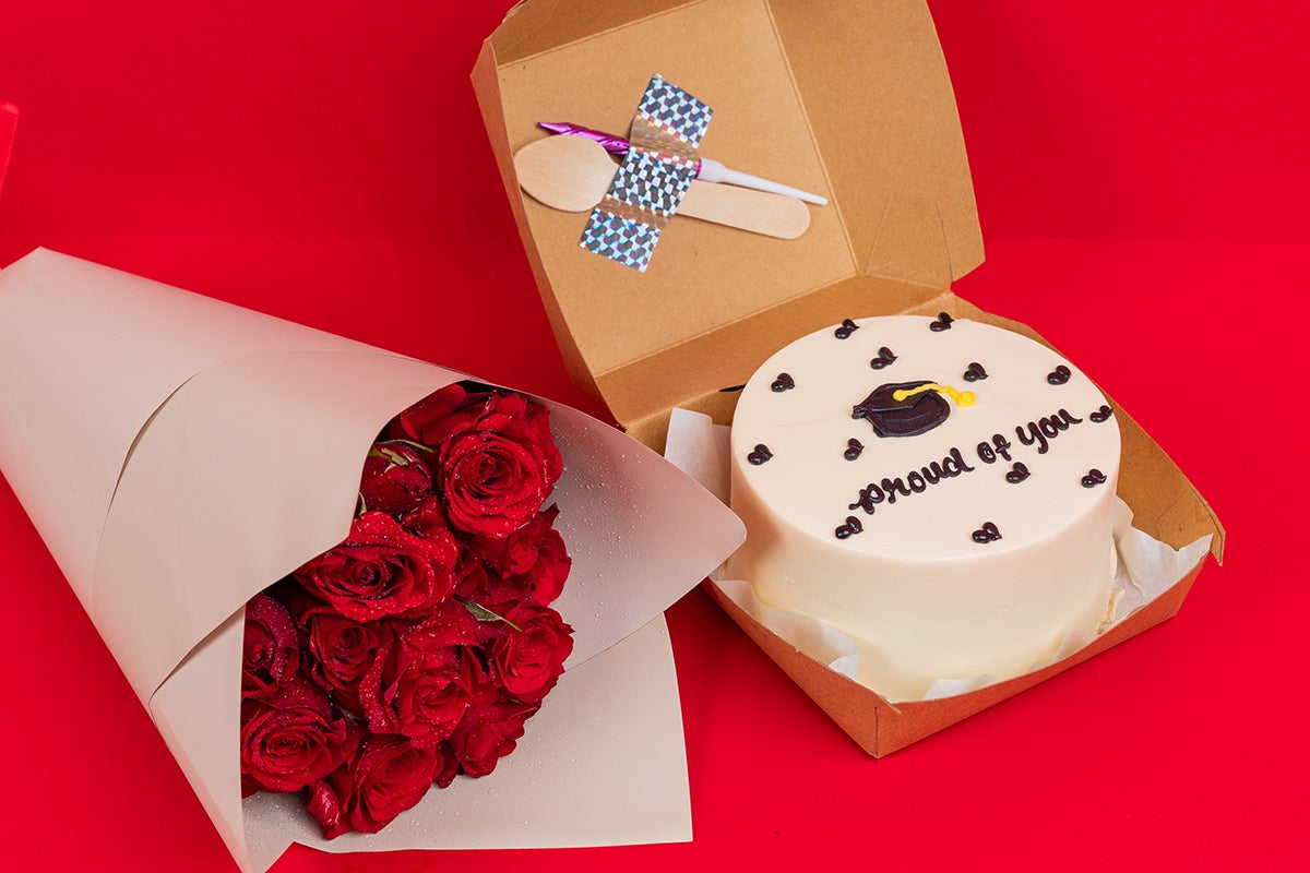 Proud of you cake With flowers