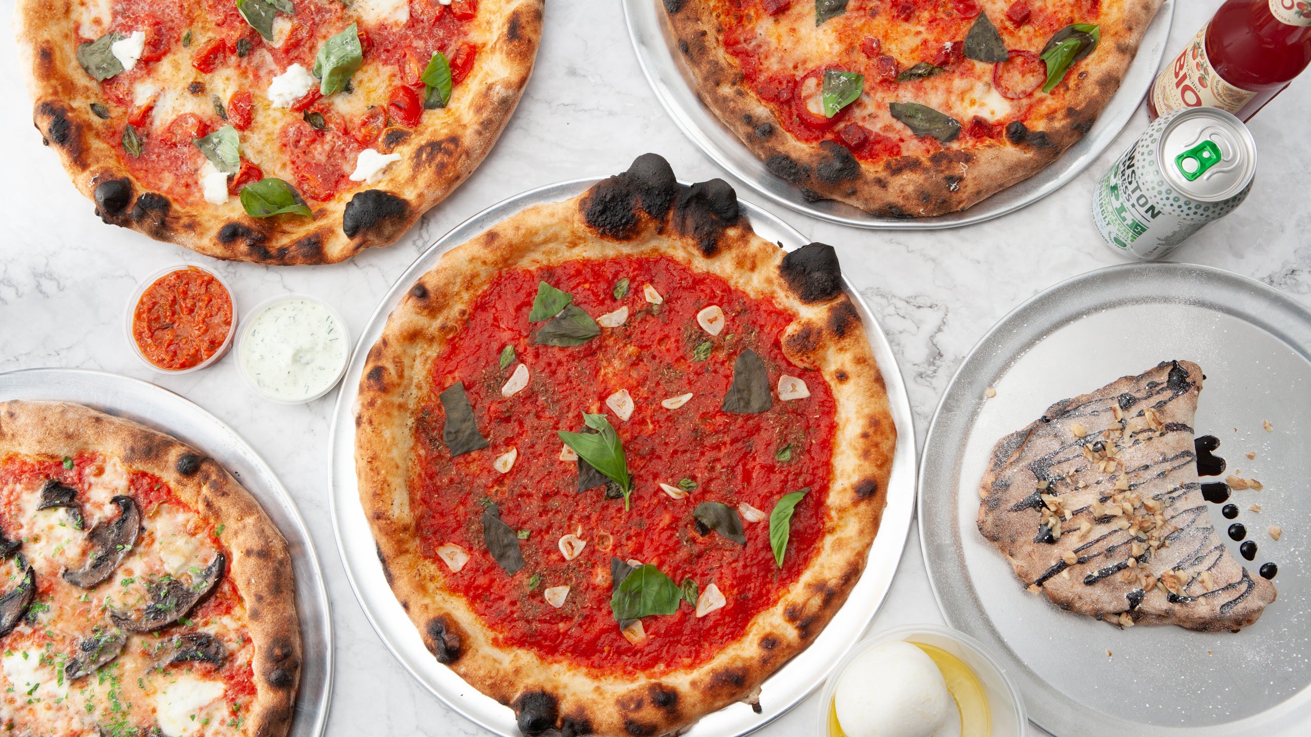 Gracey's Pizza Chiswell Green delivery from Chiswell Green Order