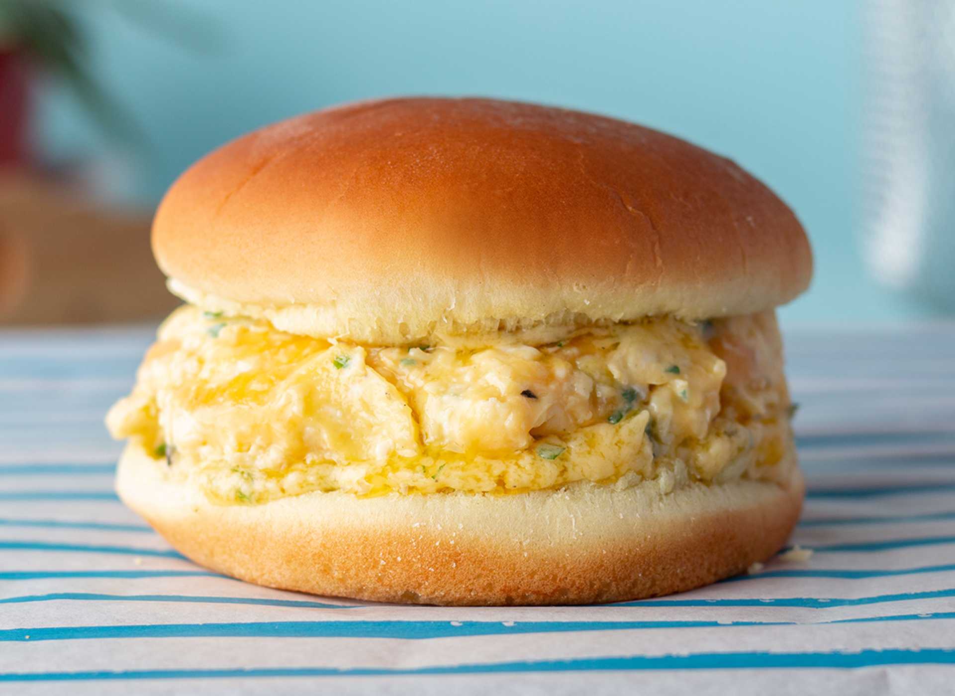 Cheese & Eggs Bun