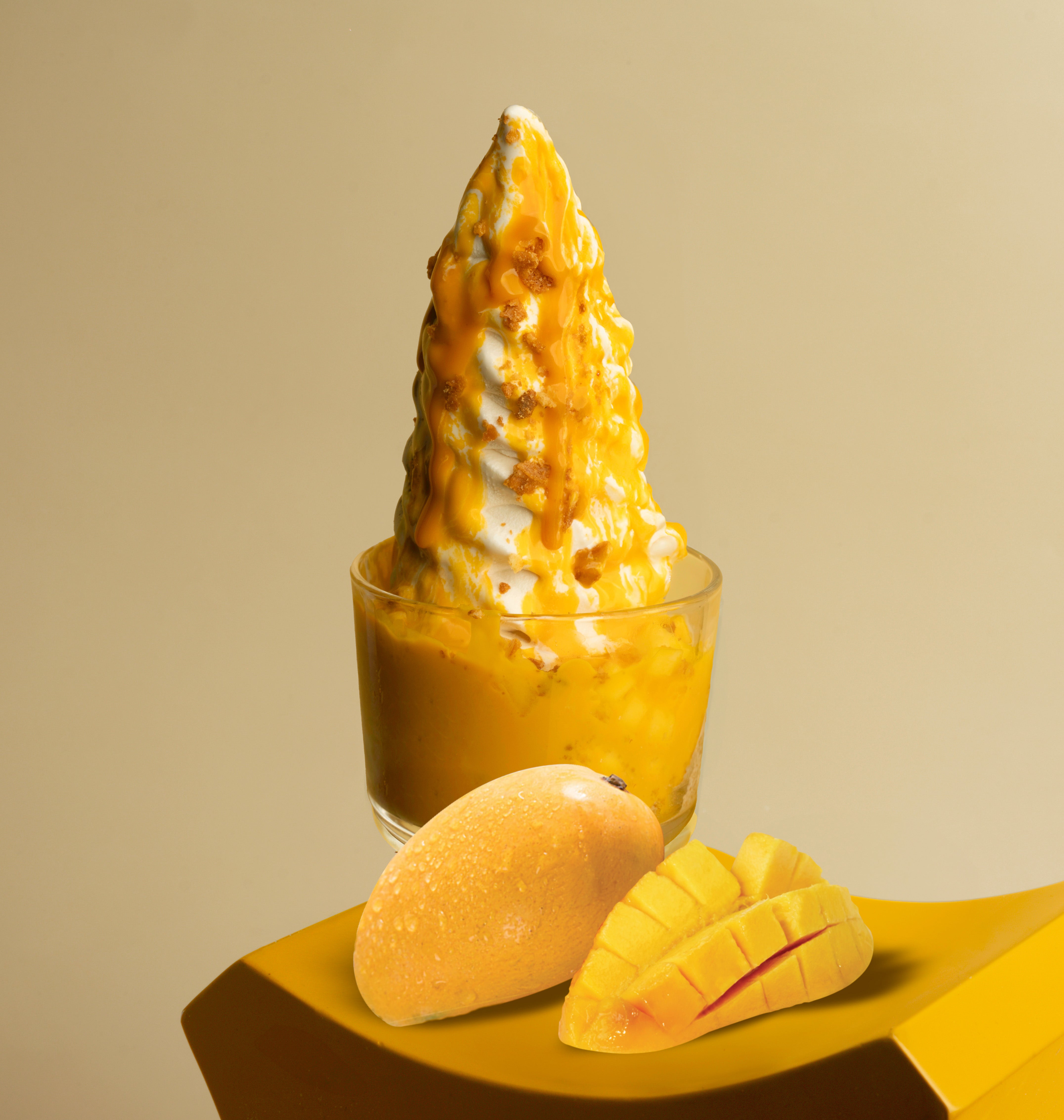 Mango Greek Yogurt Signature