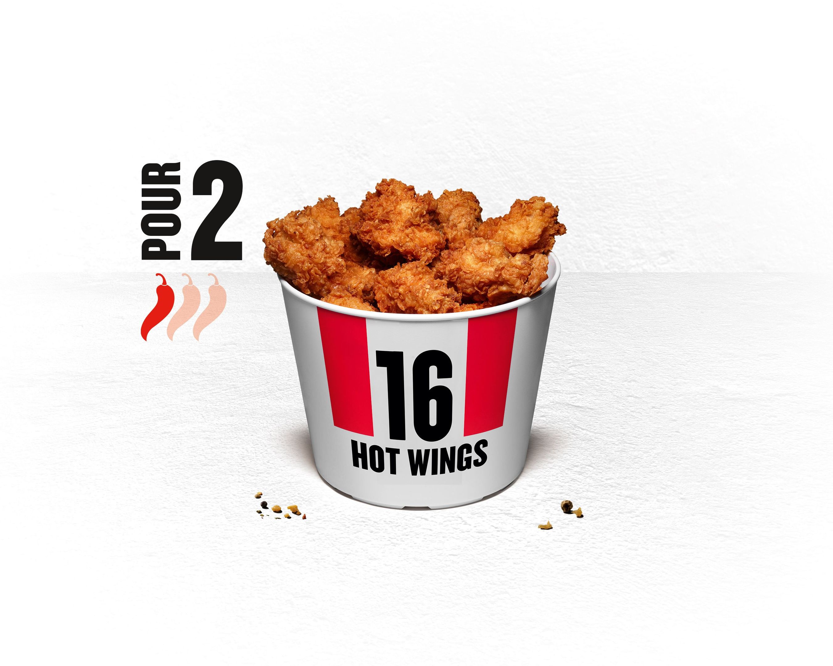 BUCKET 16 HOT WINGS®