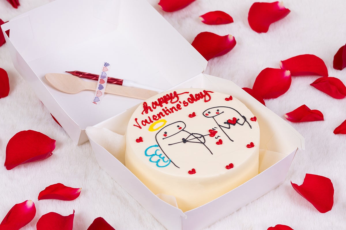 Special Happy Valentines Day Cake