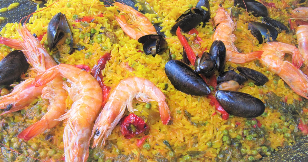 Paella HALAL delivery from Marseille Rue Paradis Order with Deliveroo